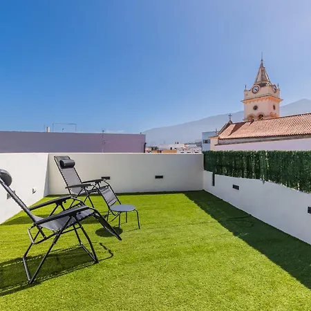 Modern Balcony House - Solarium Terrace - Parking *