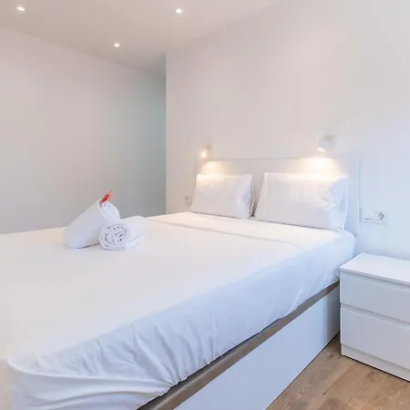 Modern Balcony House - Solarium Terrace - Parking Holiday home *